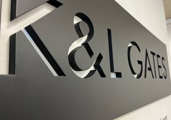 kl gates, 3d sign, logotype, laser cutting, plexiglass 20mm, noir mat