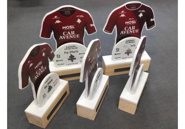 fc metz, trophee, plexi, impression, découpe laser, bois fsc