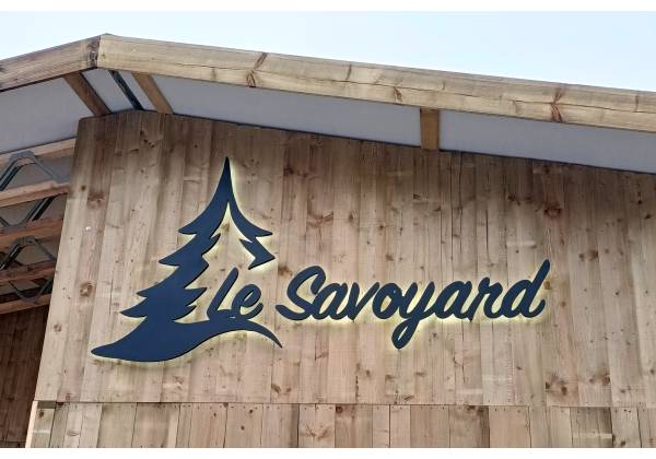 savoyard, arlon, enseigne, plexiglas, cnc, rétro éclairage, led