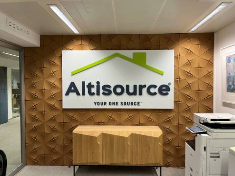 altisource, logo 3d, plexiglas, cnc, fraisage, logo relief, dibond, teinte RAL, signaletique