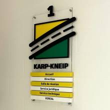 karp-kneip, bertange, cnc, plexiglass, pliage  à chaud, teinté masse, luxembourg